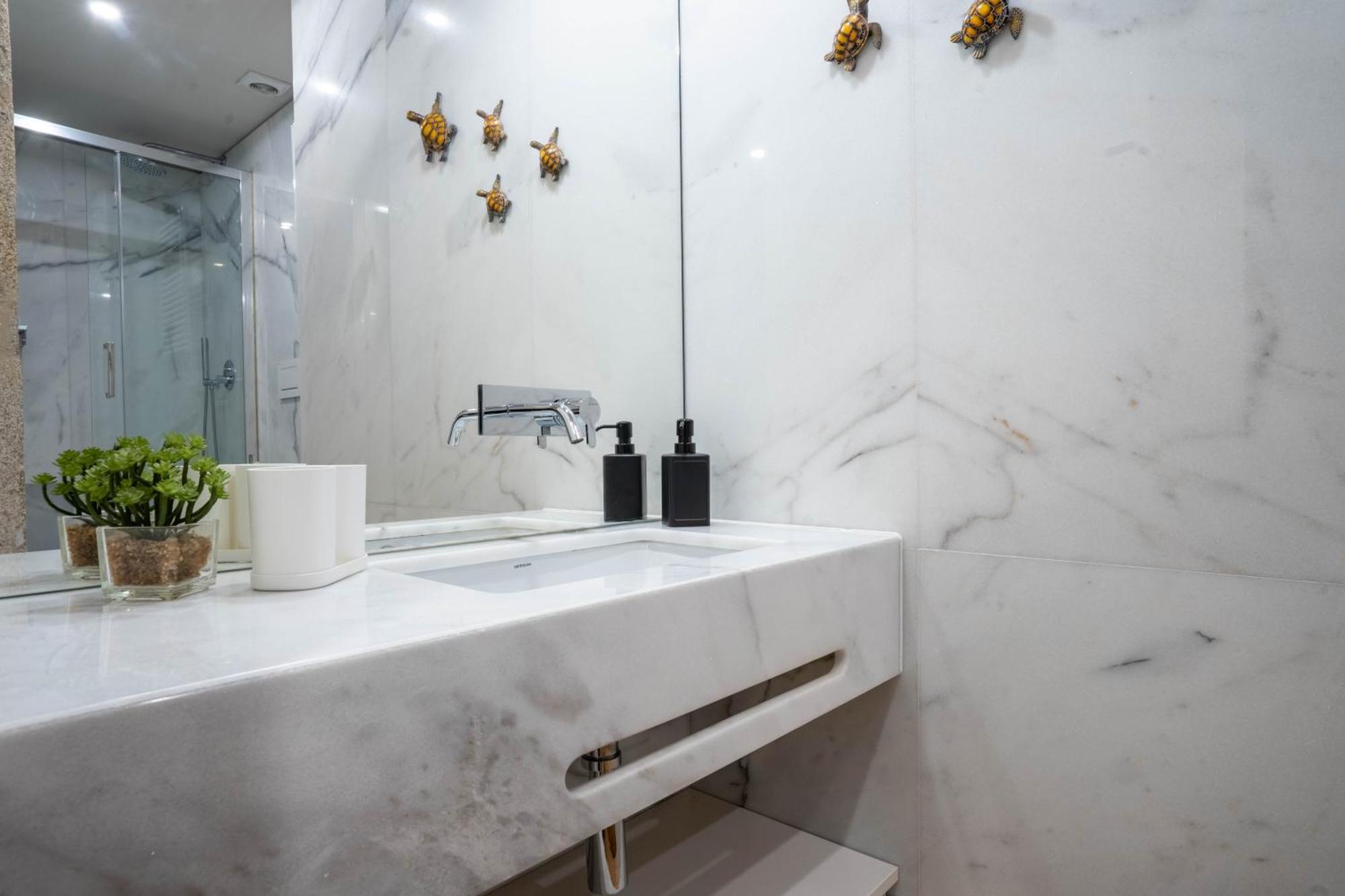 Primrose 1Br Delight W Parking By Lovelystay OOporto Exteriör bild
