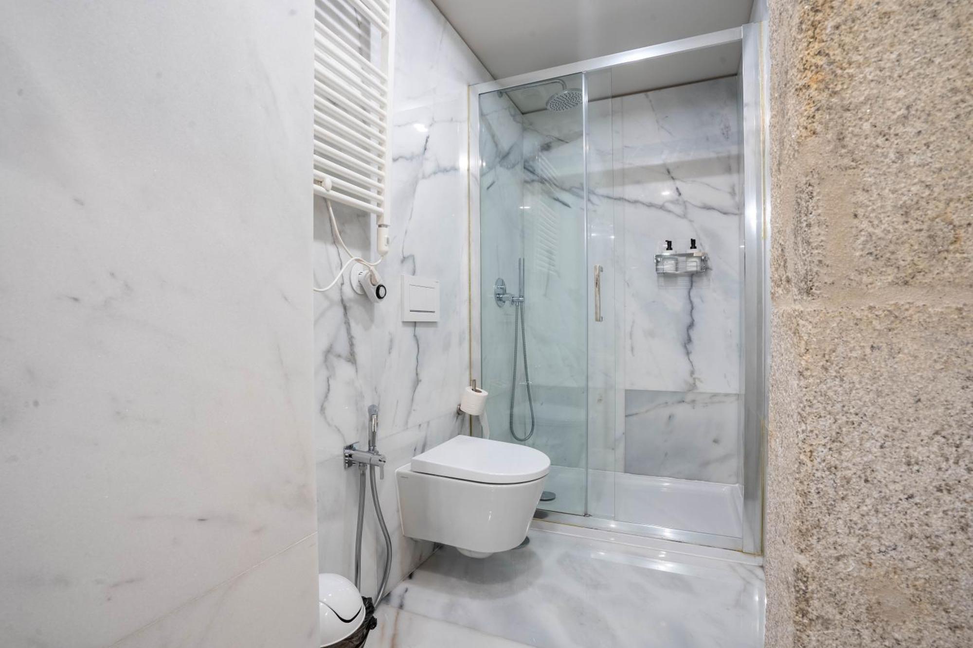 Primrose 1Br Delight W Parking By Lovelystay OOporto Exteriör bild