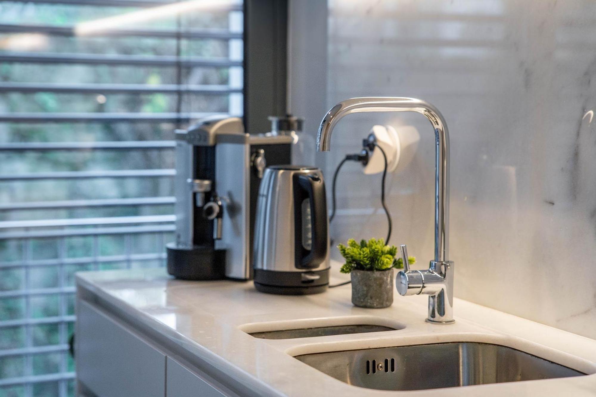 Primrose 1Br Delight W Parking By Lovelystay OOporto Exteriör bild